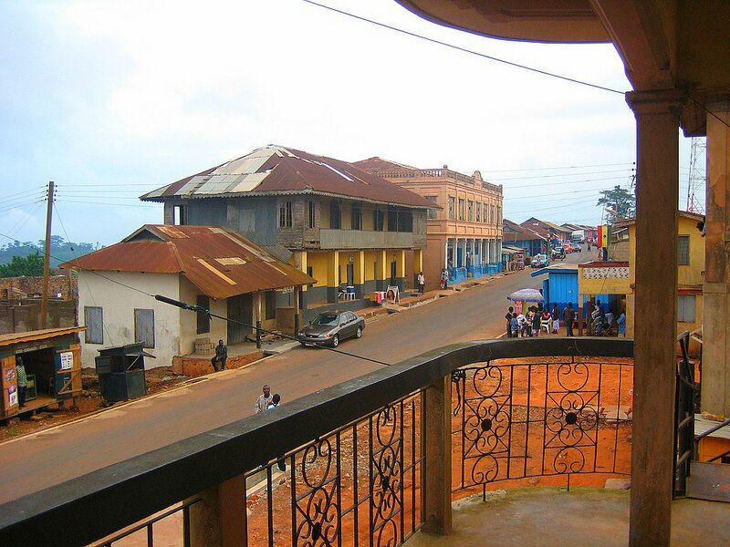 ملف:Mampong (2242655538).jpg