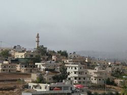 صورة من قرية دار صلاح.