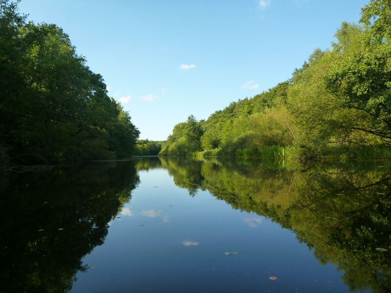 ملف:Achterwehrer Schifffahrtskanal 1.JPG