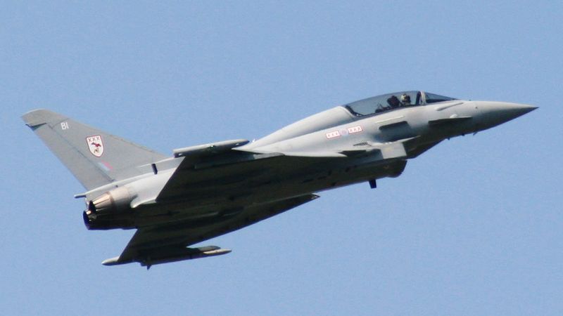 ملف:Eurofighter-1.jpg