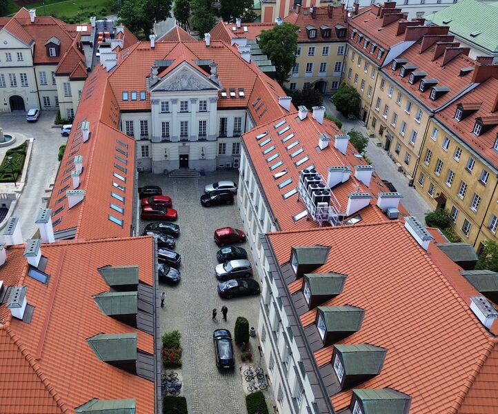 ملف:Warszawa Palac Mlodziejowskiego.jpg