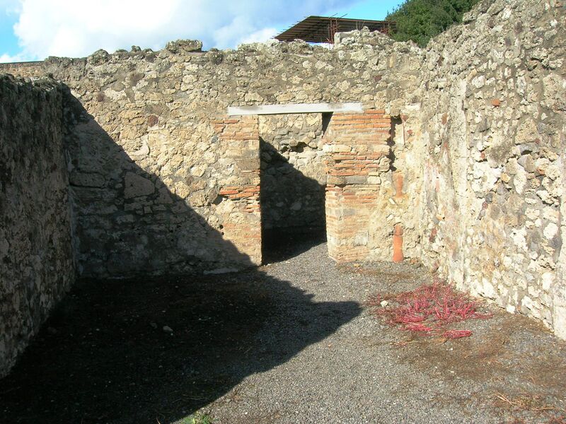 ملف:Bottega V.2.8. 1.JPG