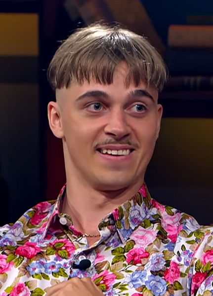 ملف:Käärijä, 2021.png