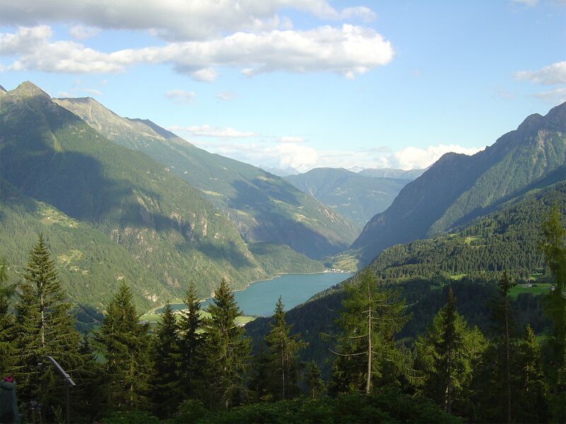 ملف:Bild Lago di Poschiavo.jpg