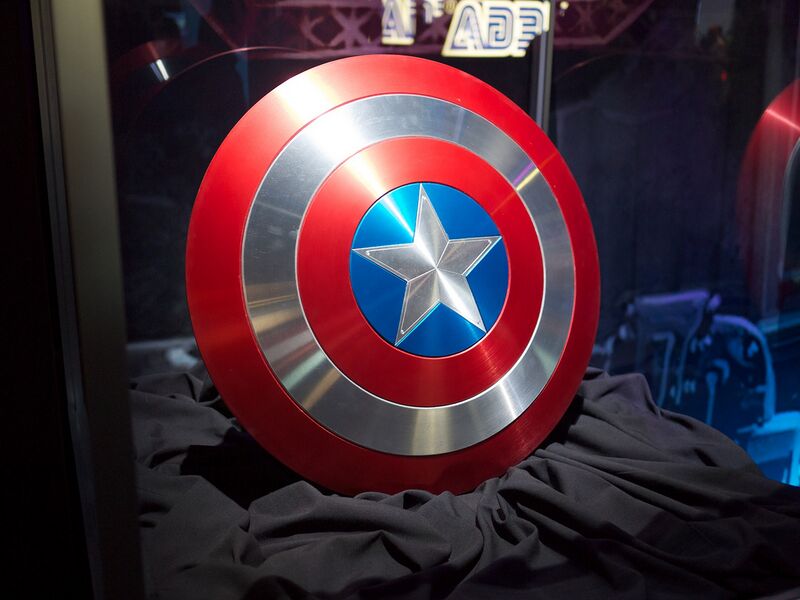 ملف:Cap's Shield.jpg