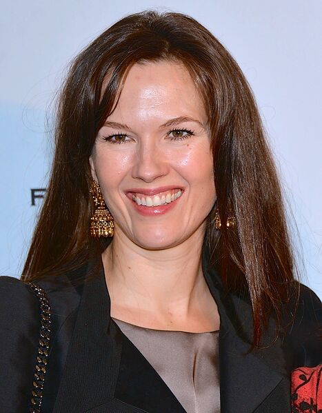 ملف:Elin Klinga.jpg