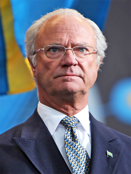 ملف:King Carl XVI Gustaf at National Day 2009 Cropped.png