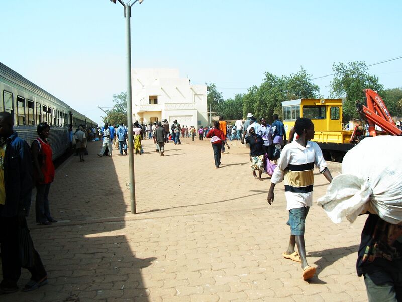 ملف:Koudougou-TrainStation.JPG