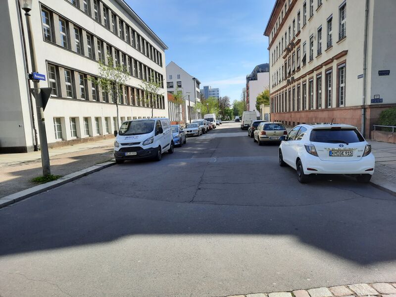 ملف:2021-05-09 Permoserstraße, Dresden 01.jpg