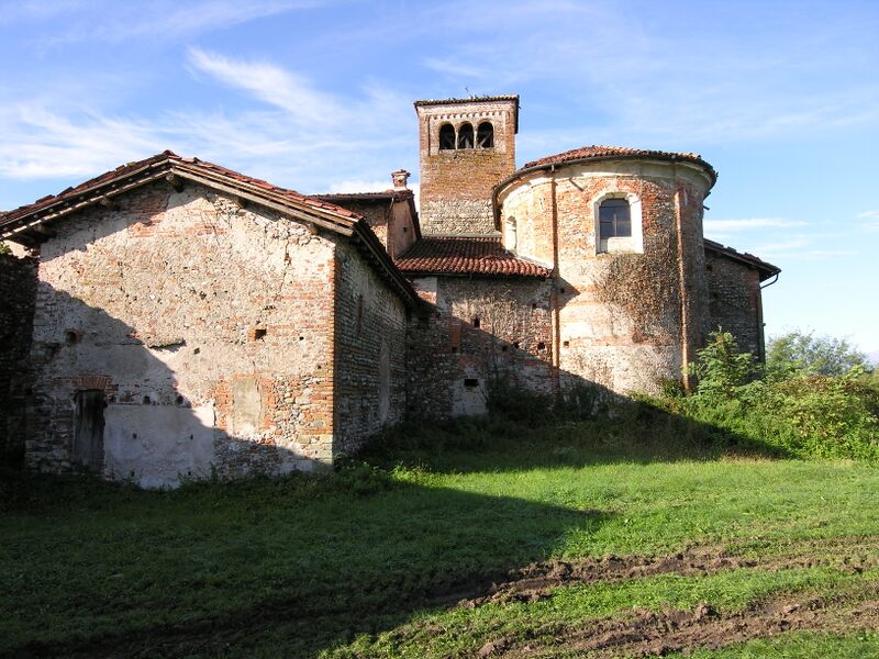 ملف:Castelletto Cascina Chiesa.JPG