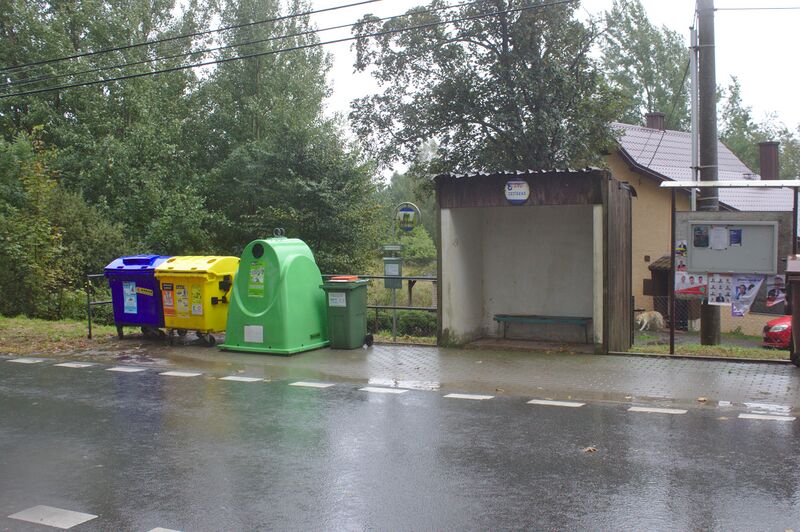 ملف:Horní Výšina, zastávka.jpg