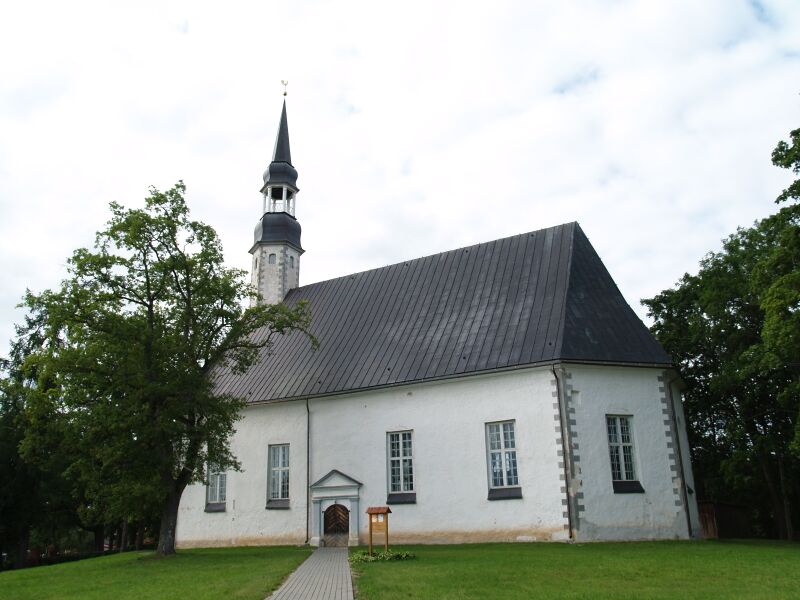 ملف:Matīši kirik suvel.JPG