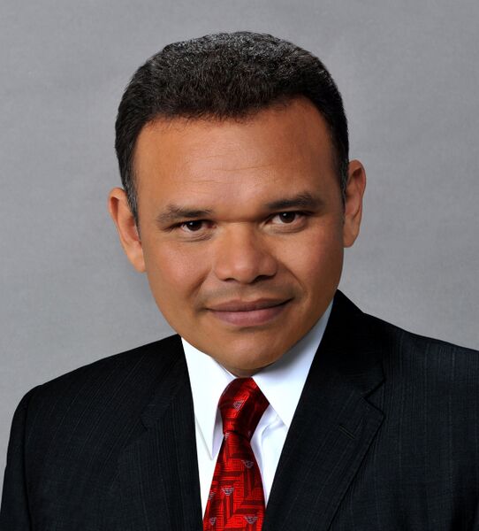 ملف:ROLANDO ZAPATA1.jpg