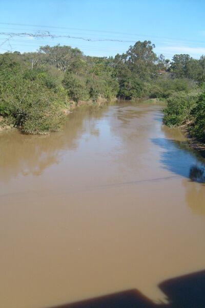 ملف:Rio Atibaia.JPG