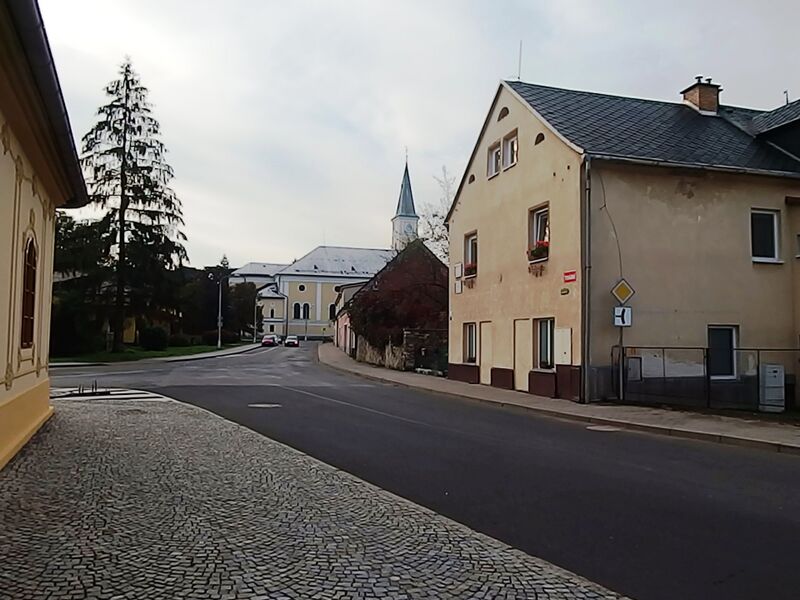 ملف:Jeseník, Tovární a Palackého.jpg