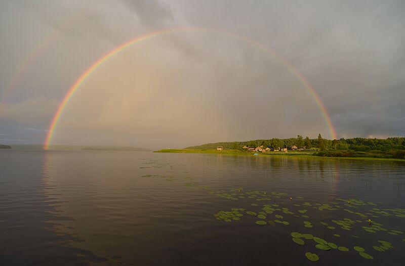 ملف:Lake Kenozero.jpg