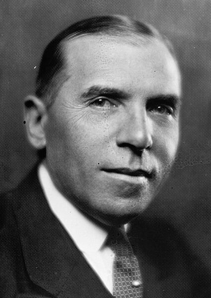 ملف:Sol Bloom 1923.jpg