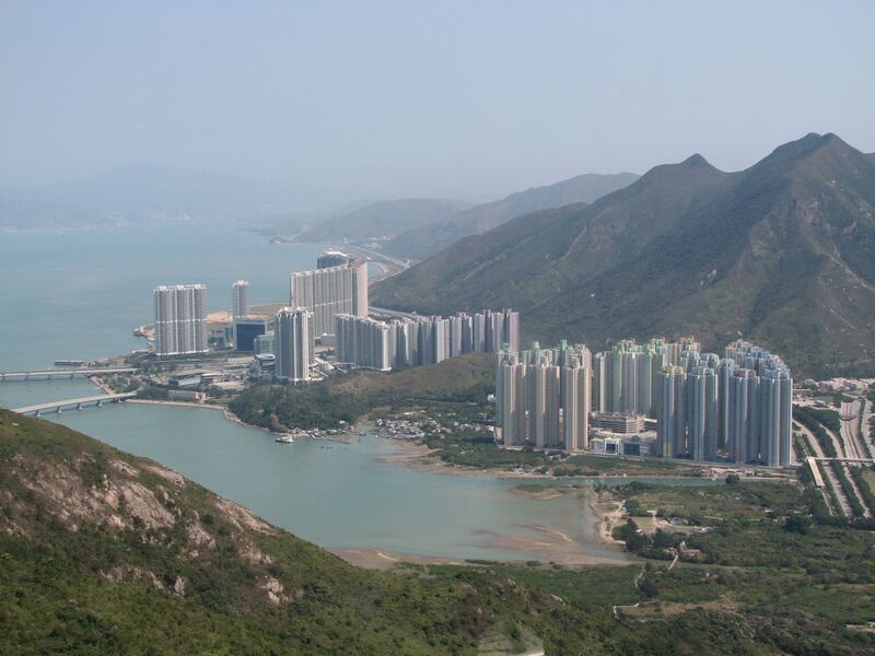 ملف:Tung Chung overlook.jpg