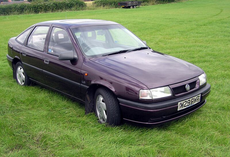 ملف:1994.vauxhall.cavalier.ls.arp.jpg