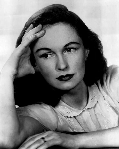 ملف:Geraldine Fitzgerald 1955.JPG