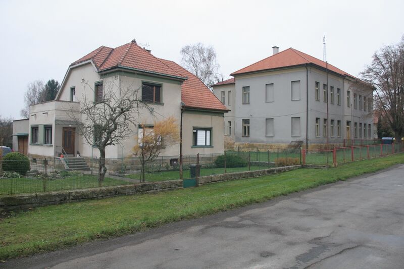 ملف:Mlýnec bývalá škola.JPG