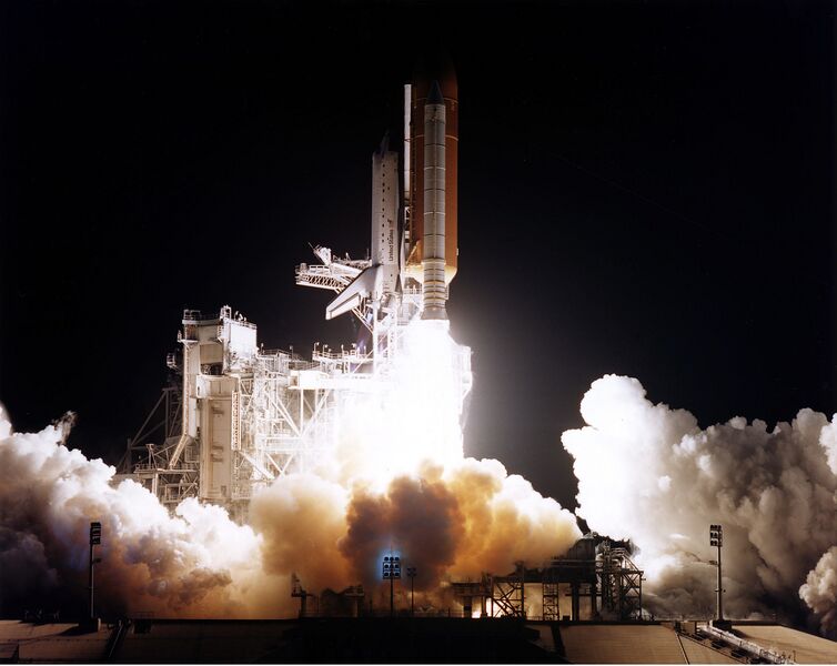 ملف:STS-81 Launch.jpg