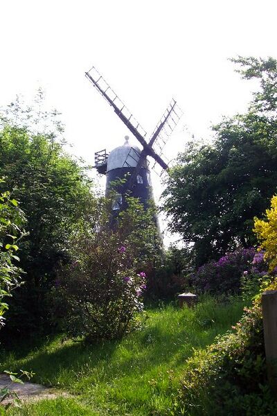 ملف:Ewhurst mill.jpg
