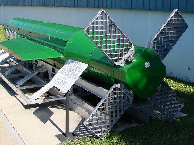 ملف:MOAB grid fins.jpg