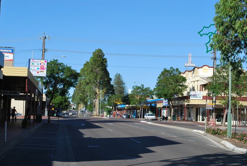 ملف:MurrayBridgeMainStreet.JPG