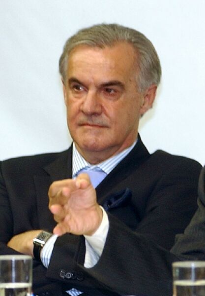 ملف:Alceni guerra.jpg