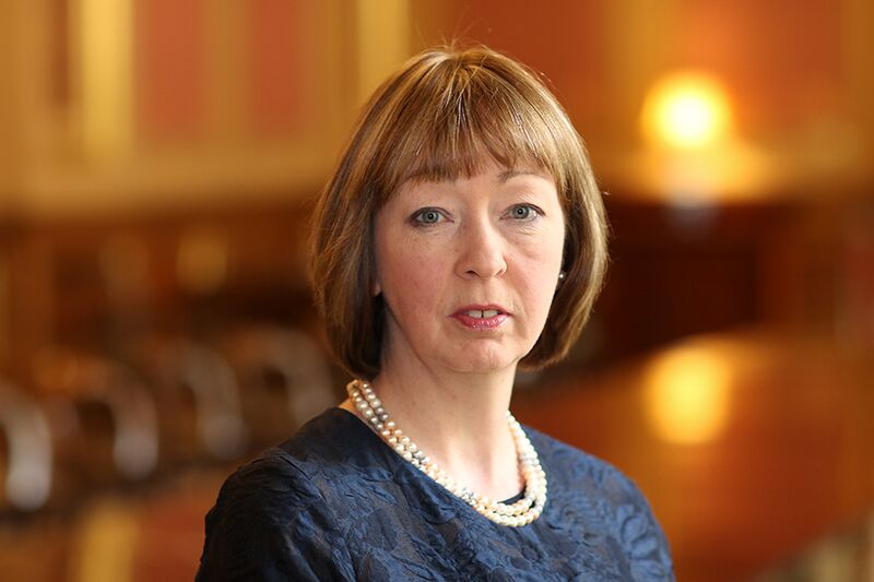 ملف:Alison Blake.jpg