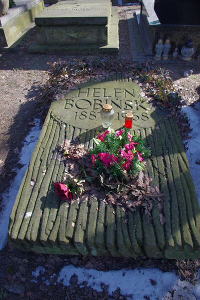 ملف:Helena Bobińska (grób).JPG