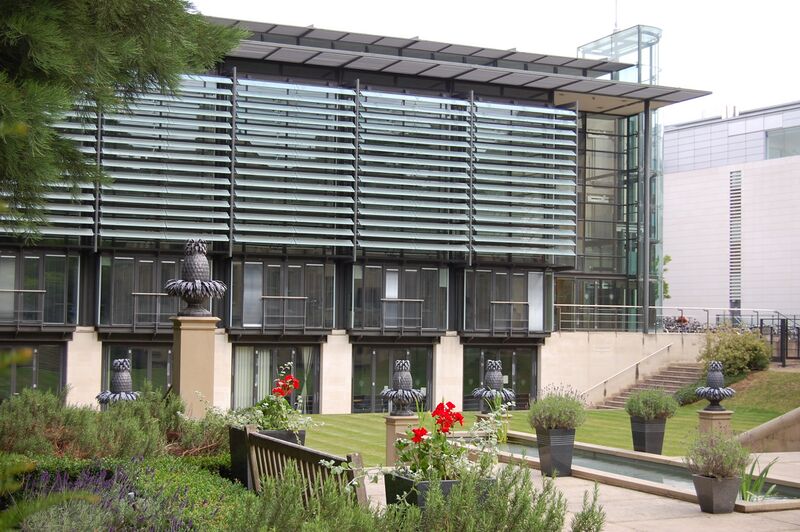 ملف:Rothermere American Institute.jpg