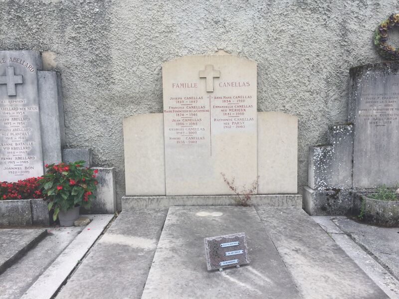 ملف:Tombe de François Canellas.jpg