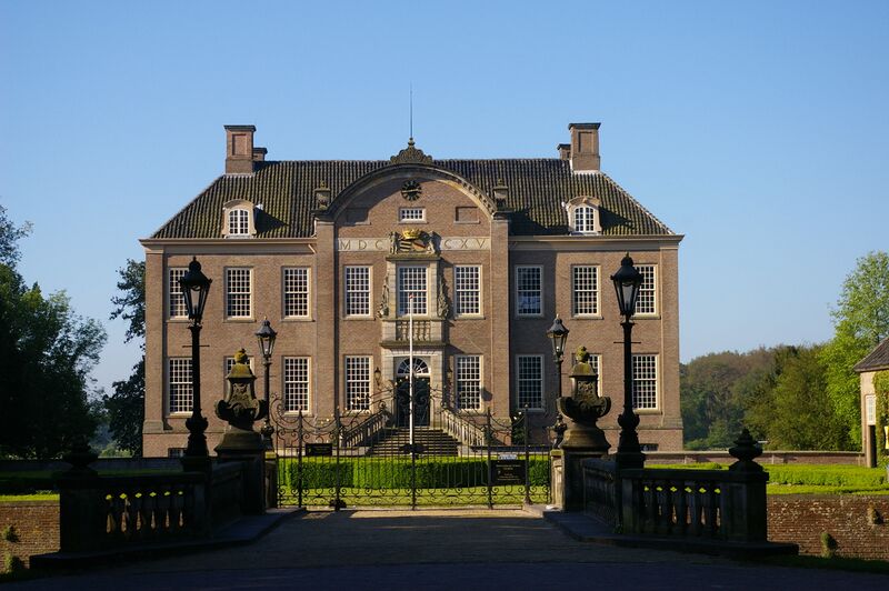 ملف:Kasteel Eerde.jpg