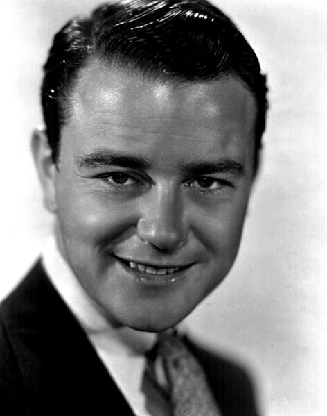 ملف:Lew Ayres-publicity.JPG