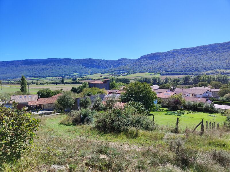 ملف:Panorámica de Ilarduia.jpg