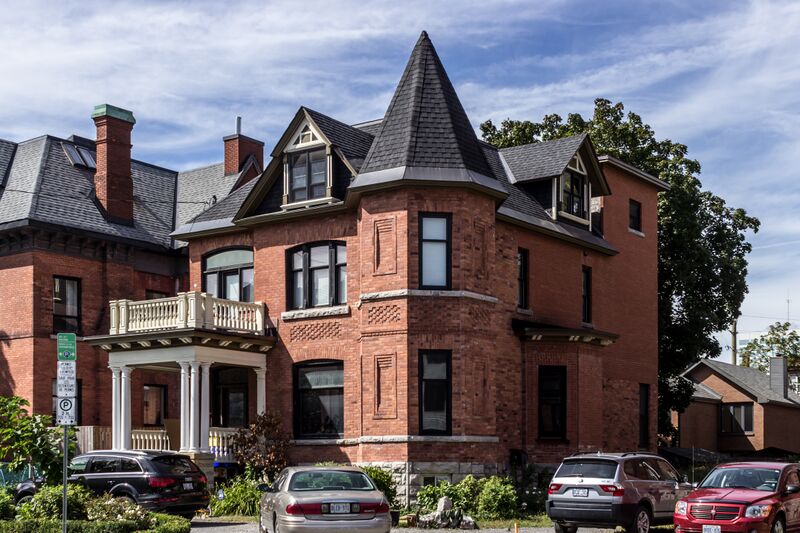 ملف:Frank St Ottawa.jpg