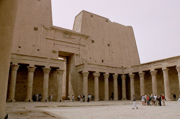معبد إدفو - المعرفة