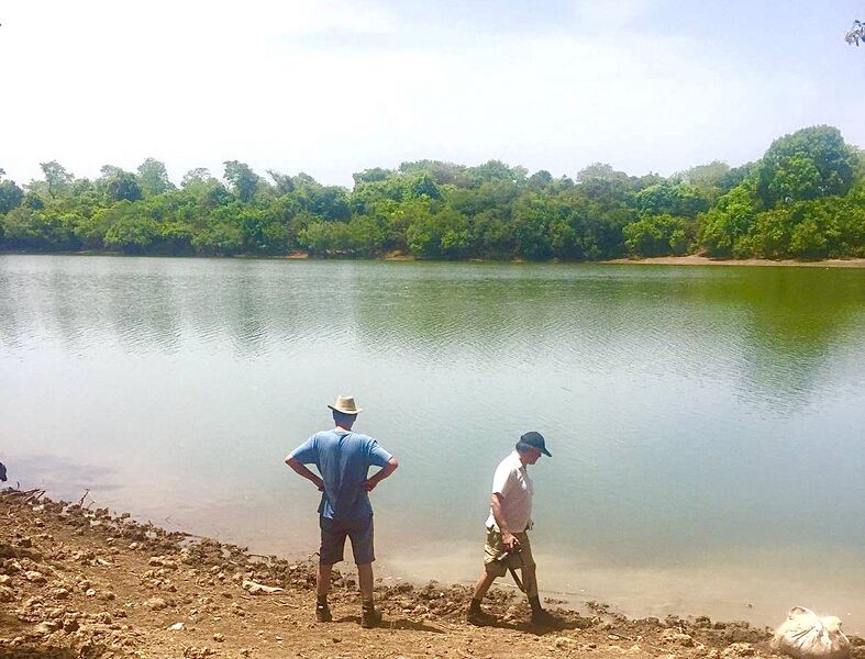ملف:Tinkisso River Guinea.jpg