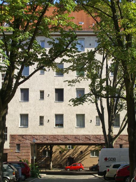 ملف:09090439 Ilsenhof 1-10.jpeg