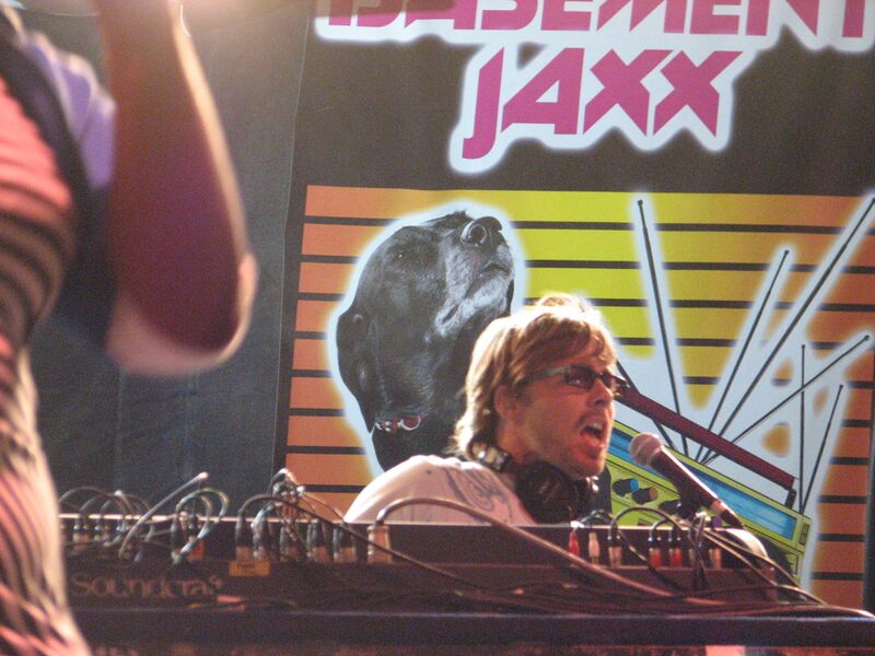 ملف:Basement Jaxx 1.jpg