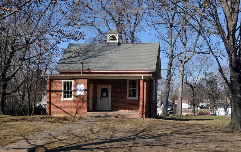 ملف:CHESTERFIELD SCHOOL.jpg