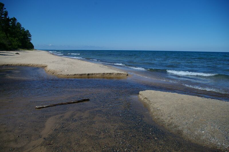 ملف:Hurricane River MI.jpg