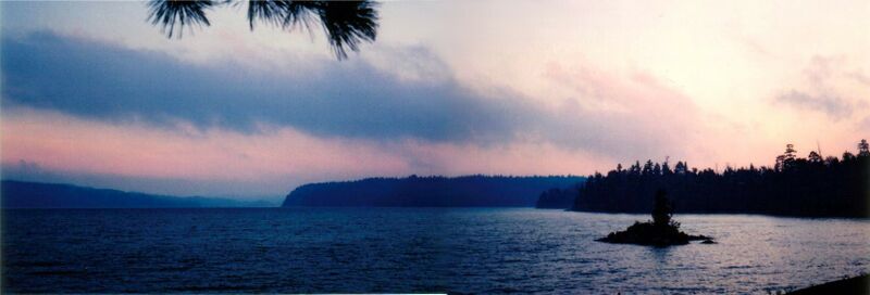 ملف:Obabika Lake 1.jpg