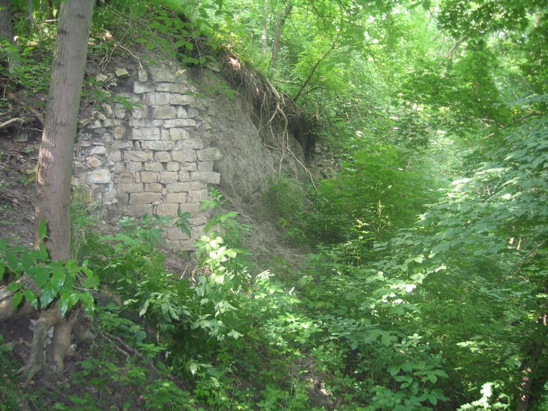 ملف:Šebín hradba.jpg