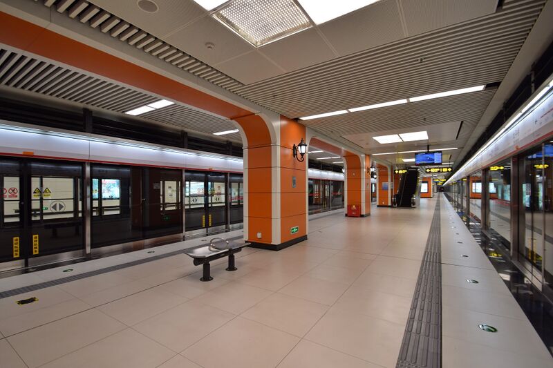 ملف:Taipingqiao Station.jpg