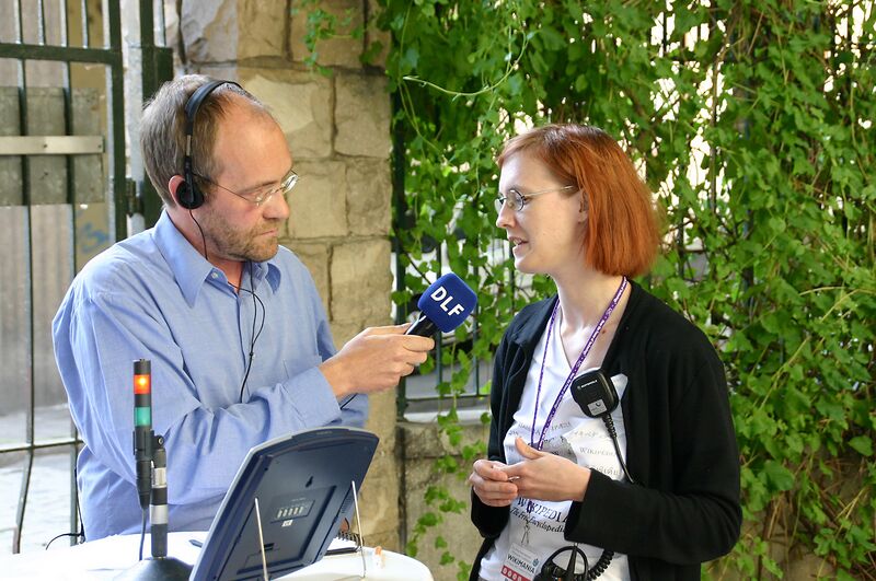 ملف:Wikimania interview dlf3.jpg