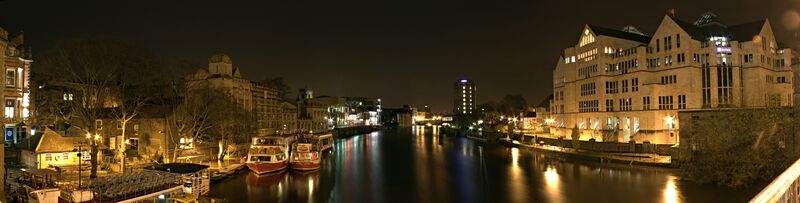 ملف:York night.JPG