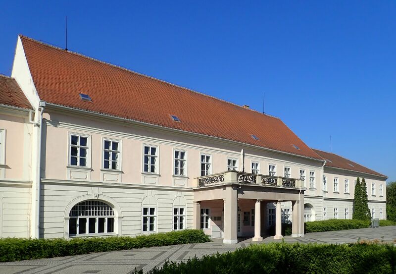 ملف:Bauerův zámeček (1) crop.jpg